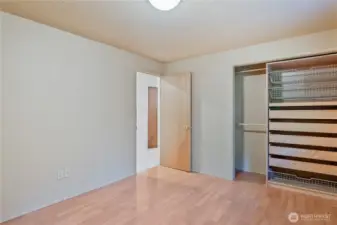 bedroom 2 with built in in the closetr