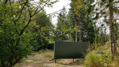 136 Peppermill Rd, Kelso Privacy fence driving onto property, 6 acres with building site and well