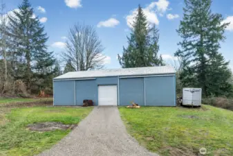 Need storage, or looking for a shop!  This 30'X 60' detached garage is ready for its new owners!