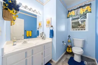 Half bath downstairs is so pretty!