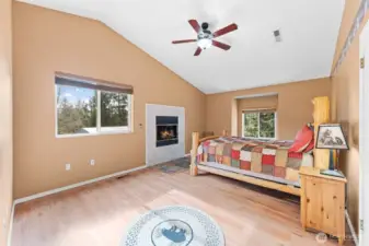 Supersized Primary suite!