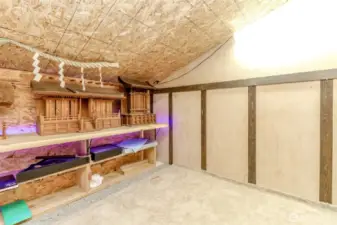 Upper garage office/storage space