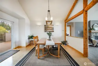 Large dining area with room for everyone !