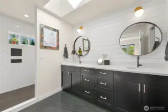 Upstairs primary bedroom