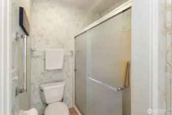 Separate toliet and shower in primary.