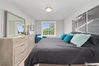 Upstairs bedroom #2
