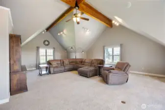 Bonus/ Family Room over the garage