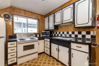 1 bedroom Apt B-Kitchen
