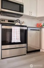 Staging removed. LVLP flooring continued in kitchen.