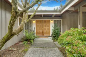 Enjoy the best of University Place living—peaceful surroundings with easy access to world-class golf, city parks and trails, Whole Foods, and the city center.