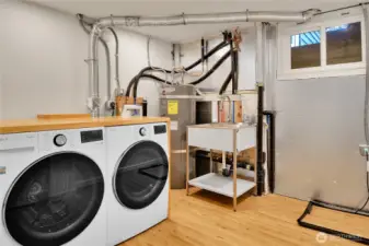 Large insulated laundry room