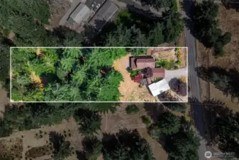Aerial - lines are estimates only for representation of property
