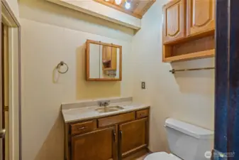 Upstairs 3/4 bath