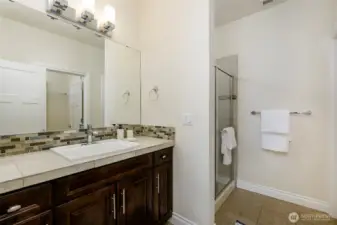 Main floor guest bathroom