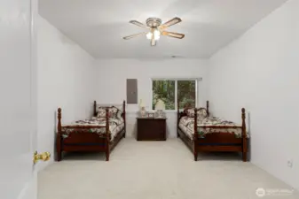 Lower floor bedroom