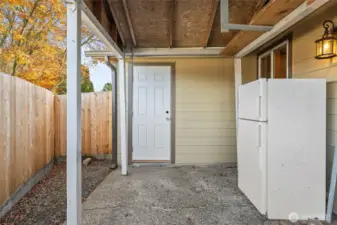 Covered Back Poarch Unit A