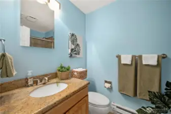 Well appointed 4-piece bath.