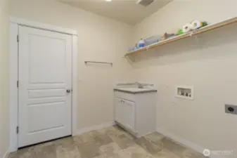 Laundry / Utilites with sink