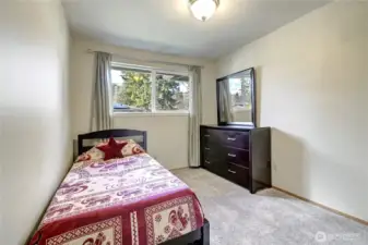 Upper floor bedroom #2