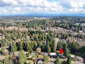 Aerial view facing East. 1 mile/3 minutes to I-405 at the Totem Lake/124th St Exit.