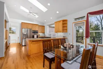 looking from great room towards kitchen