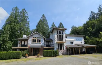 Nestled on nearly 2 private acres in the sought-after Issaquah area, this approximately 10,000 sq ft home—already over 4,000 sq ft complete—offers the perfect foundation to bring your vision to life. With ample space and time to customize, this is your chance to create the dream home.