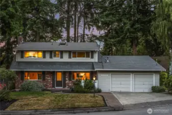 A quiet oasis yet close to all that Bellevue offers.