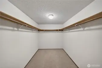 Primary walkin closet