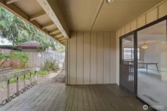 Covered deck, backyard