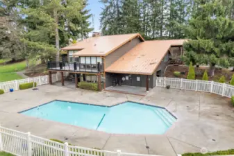 Community pool