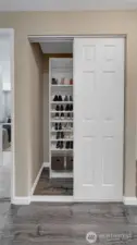 Closet1