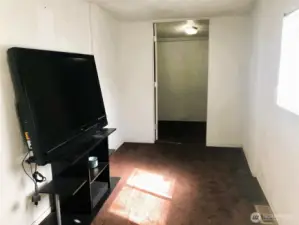 4th bdrm option or studio