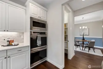 Fridgidaire Stainless Steel appliances