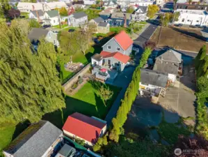 Incredible downtown atmosphere & lot!