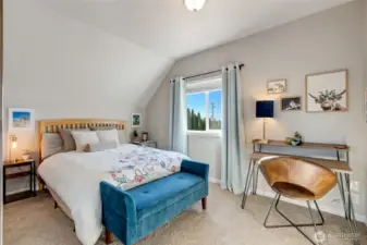 Upstairs guest bedroom #2.