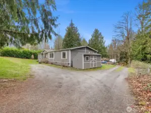 Lots of parking here!