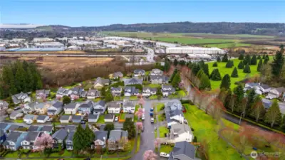 Minutes to downtown, Freeways, parks or Lake Tye