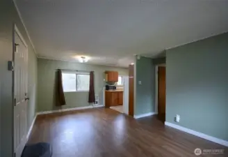 Flex area above the garage