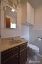 Upper level garage bath