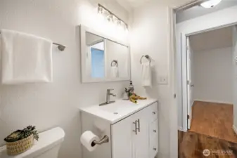 Fresh paint throughout including bath