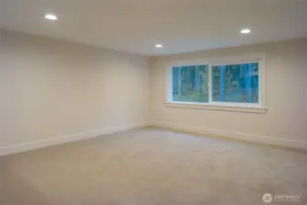 Upstairs Loft 2