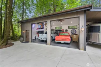 l1 of 2 lower garages