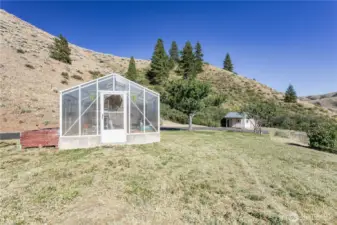Greenhouse stays