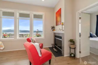 The gas fireplace area.... reading and warmth