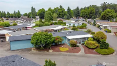Great corner lot in Cul-de-sac