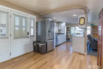 Large entry area