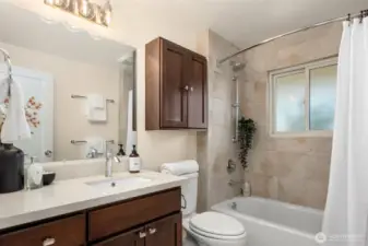 Main floor updated full bath
