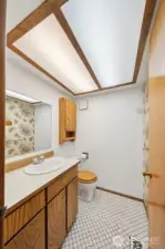 1/2 bath