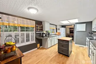 There is plenty of room for additional casual dining.