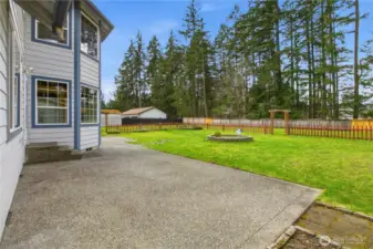 Rear patio, stubbed with gas hook-ups